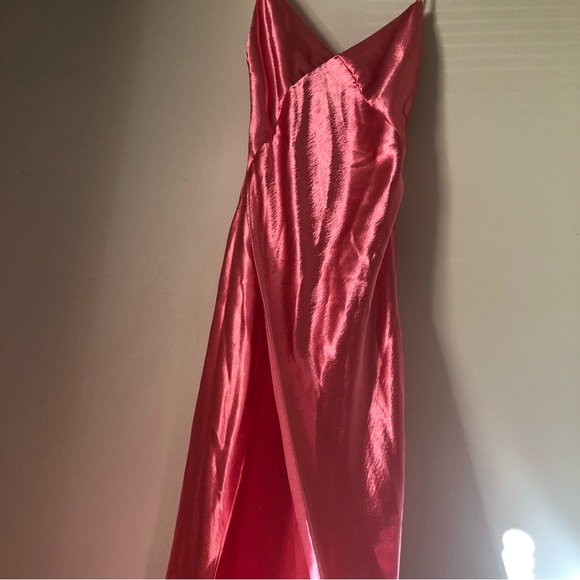 GUC Mistress Rocks Pink Satin Maxi with High Slit Size XS - Picture 4 of 10